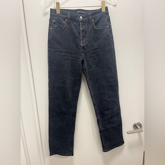 Denim Forum
The Arlo Hi-Rise Straight Jean Size 26 , 28L - Picture 5 of 5